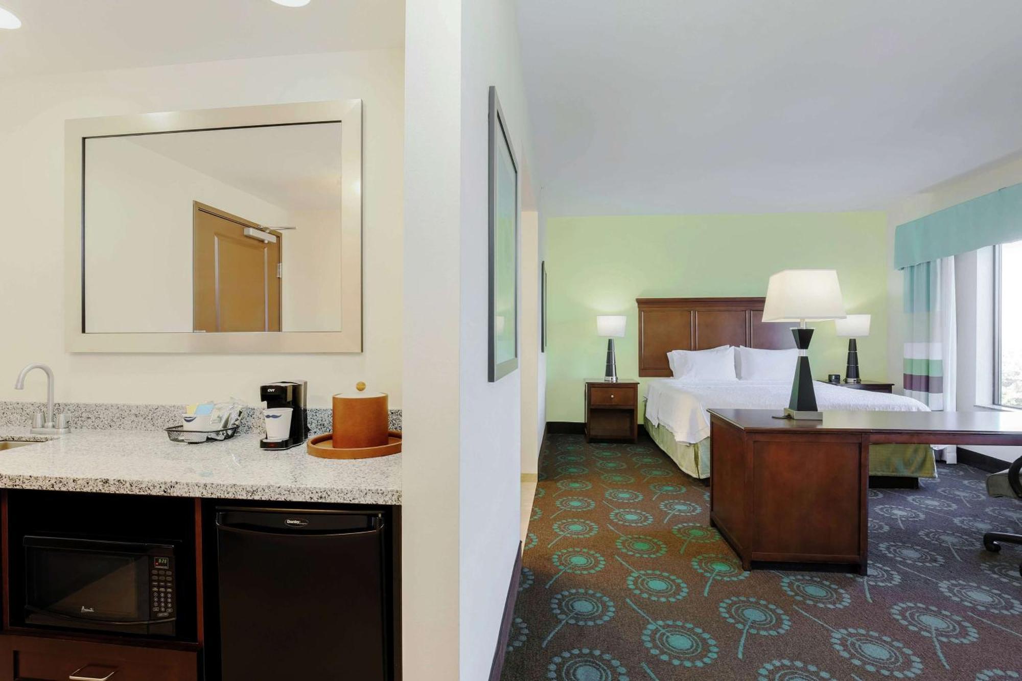 Hampton Inn & Suites Wheeling - The Highlands Triadelphia Екстер'єр фото