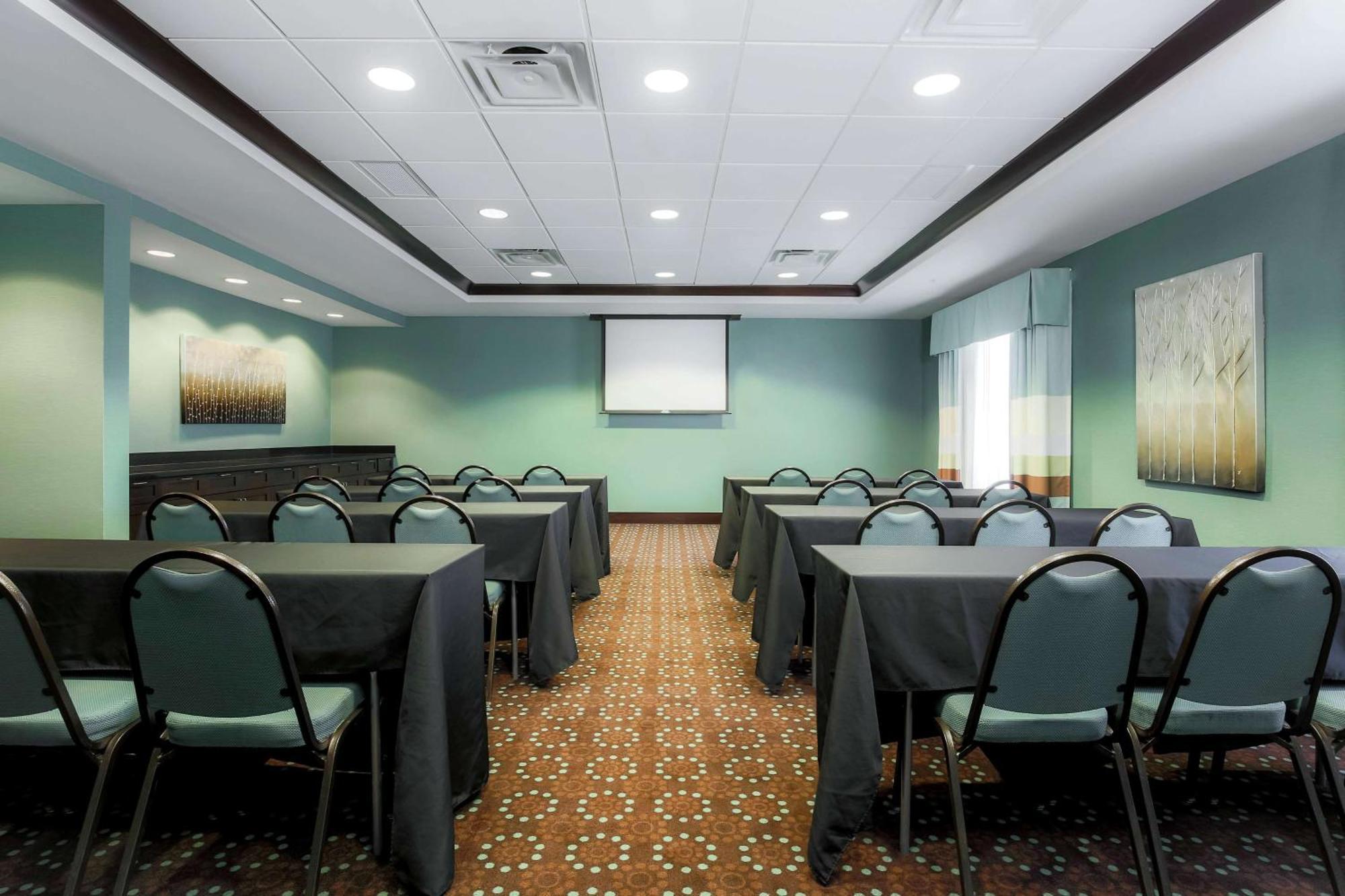 Hampton Inn & Suites Wheeling - The Highlands Triadelphia Екстер'єр фото