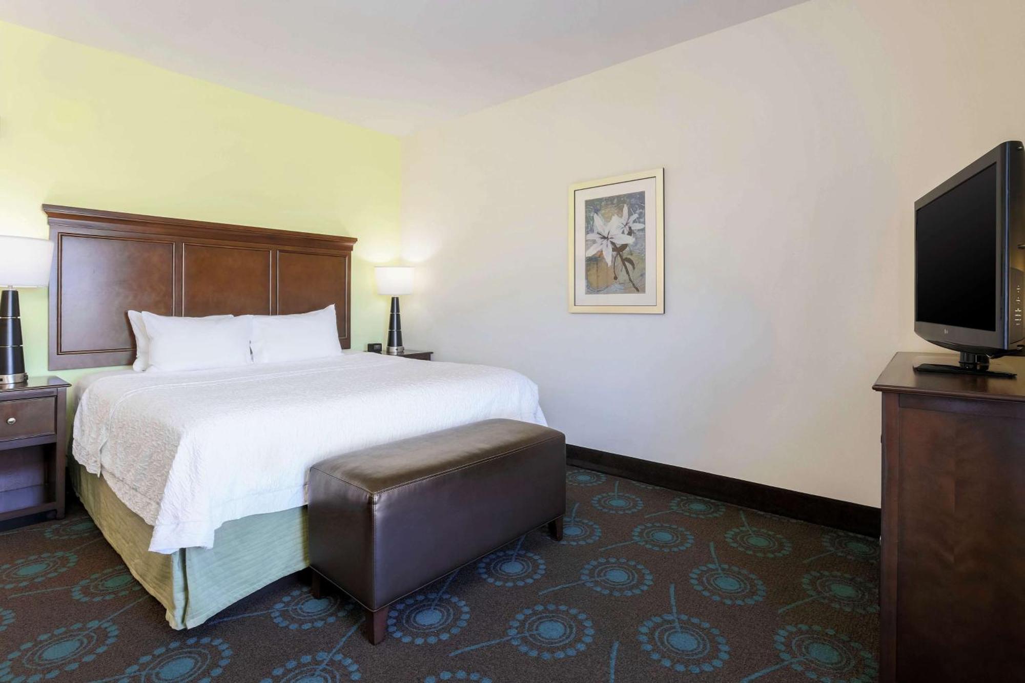 Hampton Inn & Suites Wheeling - The Highlands Triadelphia Екстер'єр фото