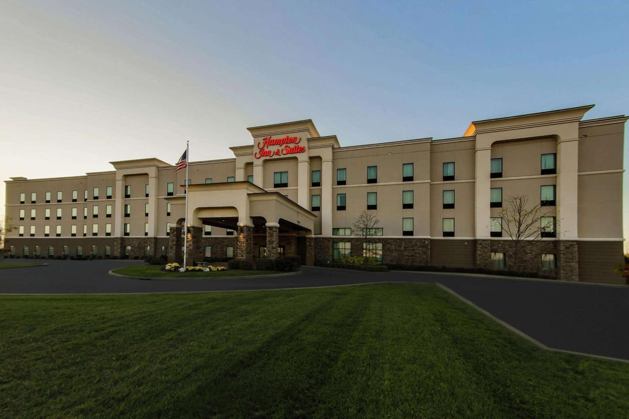 Hampton Inn & Suites Wheeling - The Highlands Triadelphia Екстер'єр фото