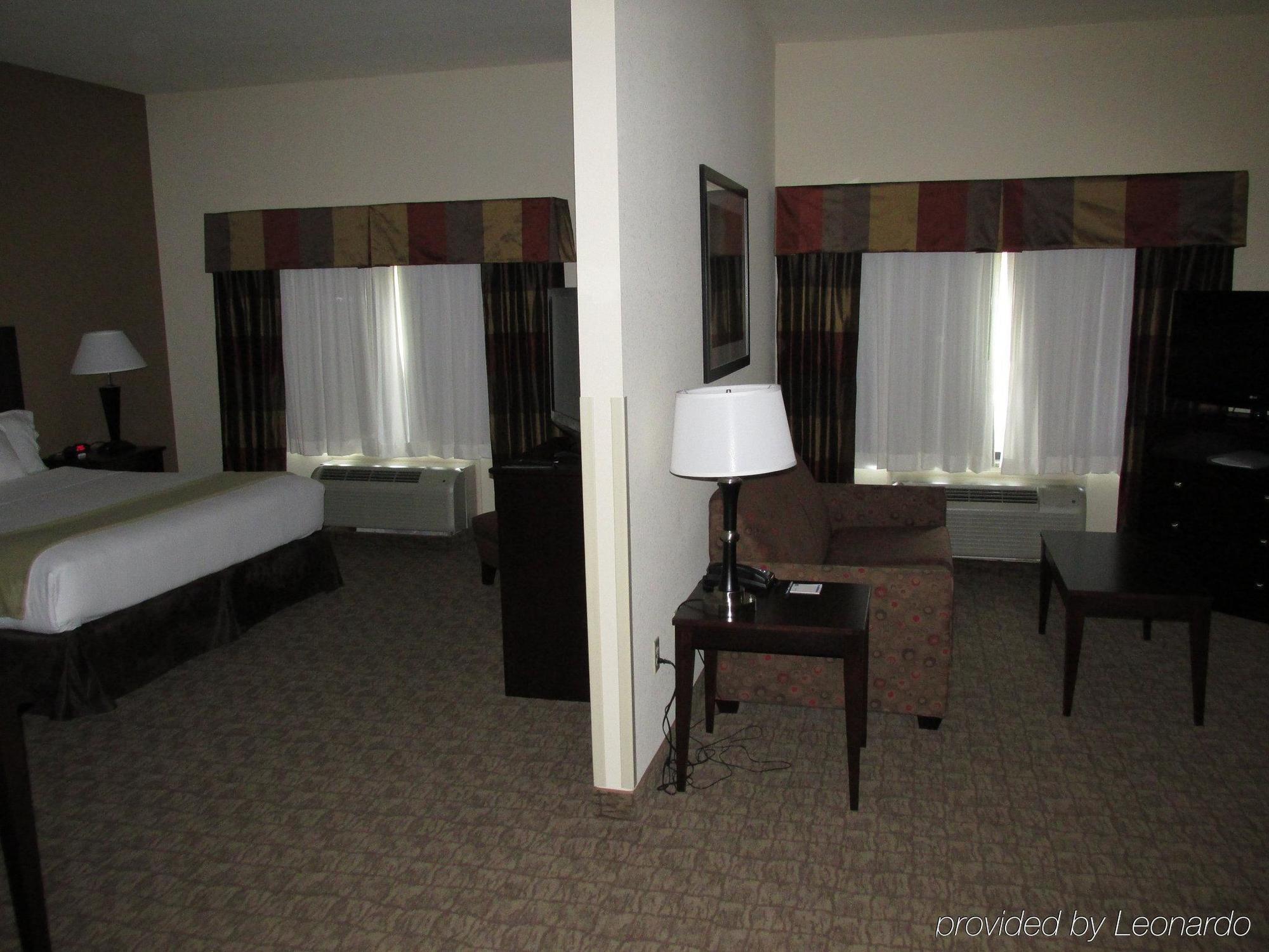 Hampton Inn & Suites Wheeling - The Highlands Triadelphia Екстер'єр фото